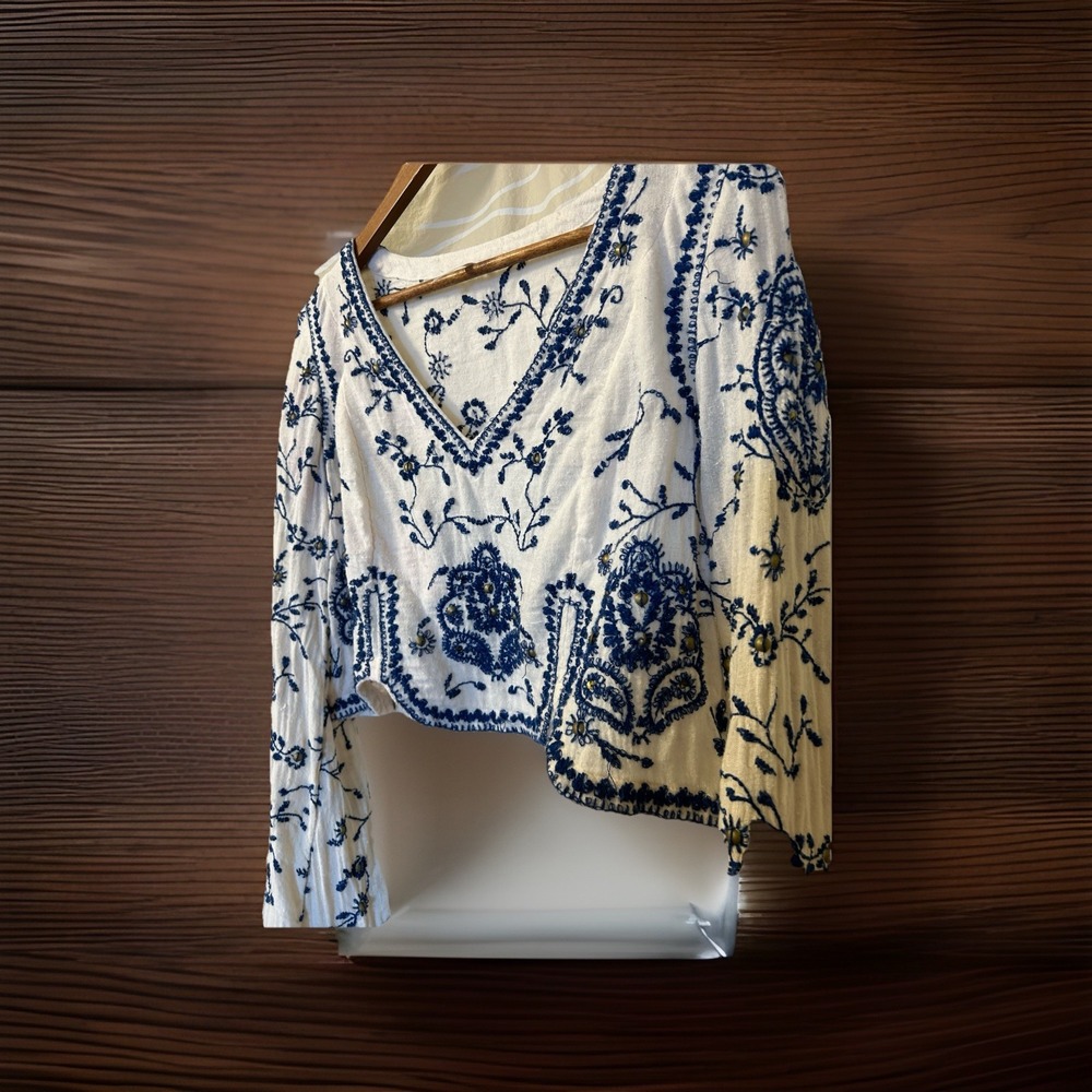 Free People VNeck Bell Sleeve Embroidered Top Tunic boho Festival Fairy Hippie M - Picture 5 of 10